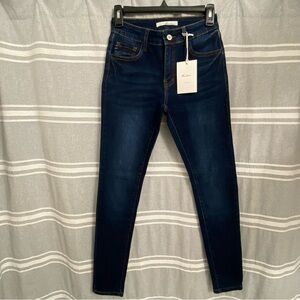 NWT KANCAN / Dark Washed Skinny Mid-Rise Jeans Size 3/25